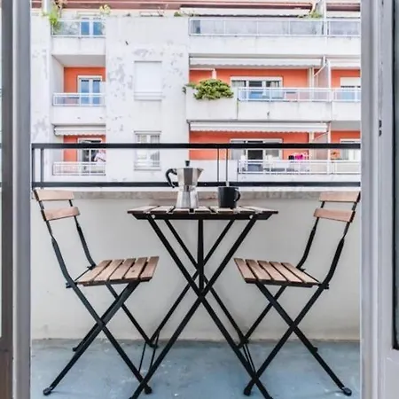 Apartment With Alcove And Balcony Part-dieu *